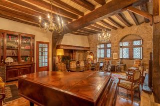  Maison � vendre 6 pi�ces 281 m�