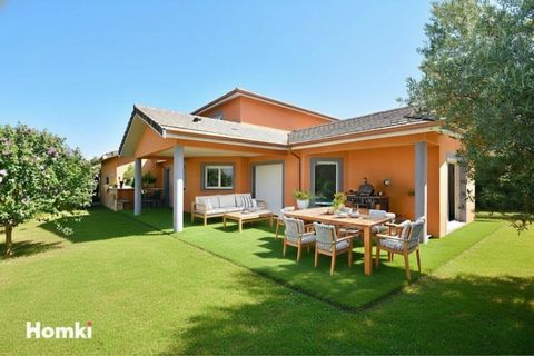   Maison/Villa T5 de 163m2 � Villeneuve 01480 Maison - 5 pi�ce(s) - 163 m�