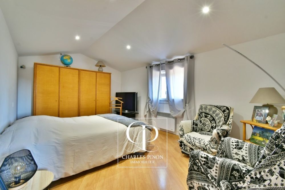 � vendre  Villa Bouc-Bel-Air (13320)