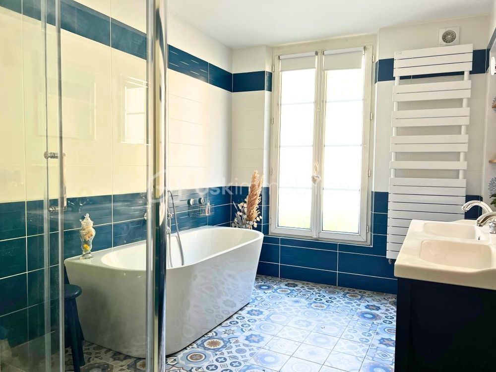 � vendre  Propri�t�/ch�teau Caen (14000)