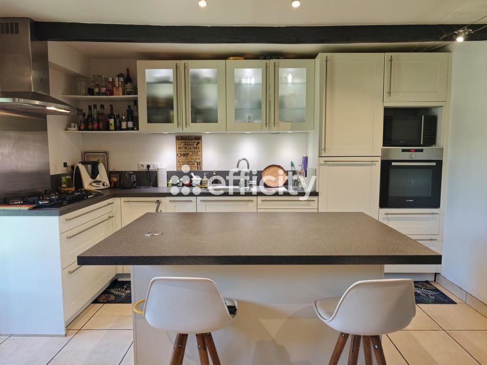 � vendre  Propri�t�/ch�teau Plomodiern (29550)