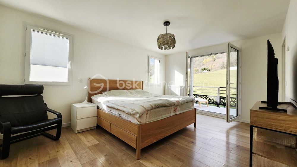 � vendre  Maison Gex (01170)