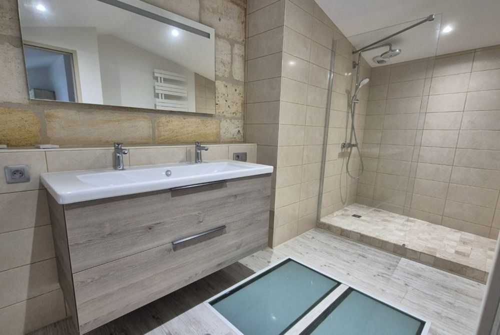 � vendre  Appartement Bordeaux (33800)