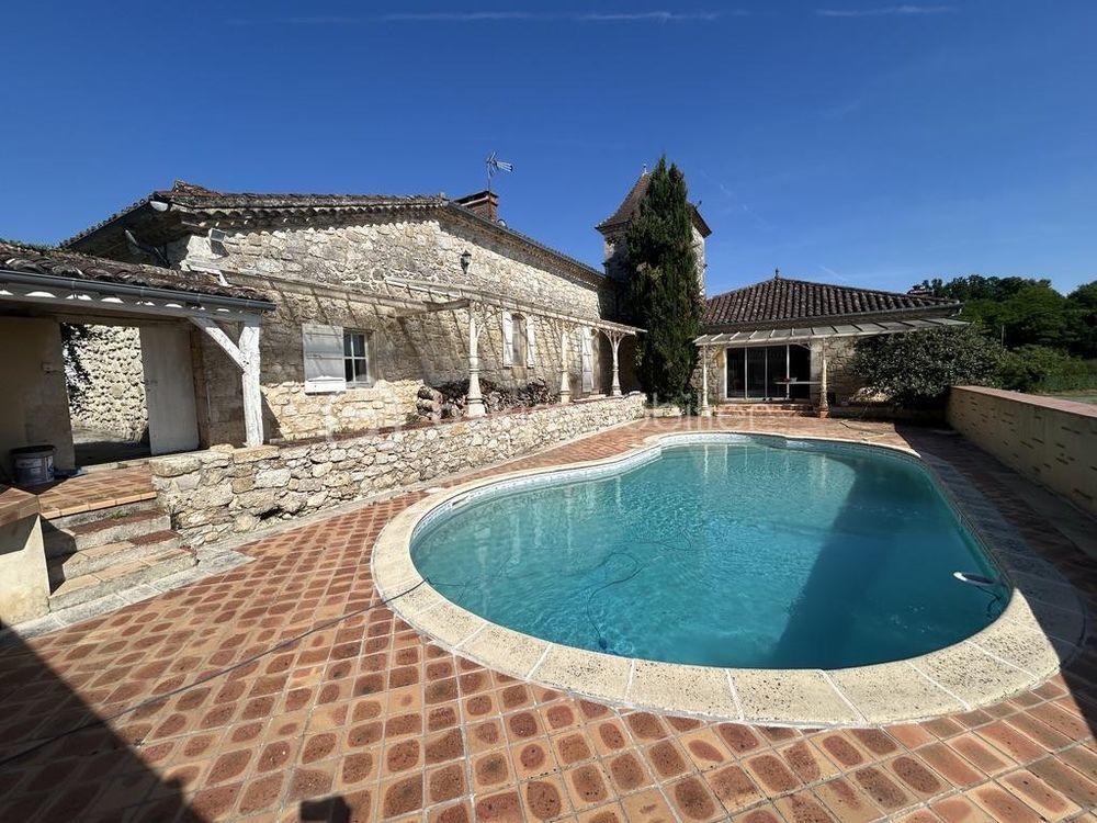 � vendre  Propri�t�/ch�teau Agen (47000)