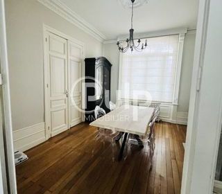  Propri�t�/ch�teau � vendre 7 pi�ces 208 m�