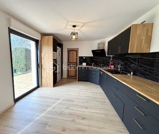  Maison � vendre 8 pi�ces 159 m�