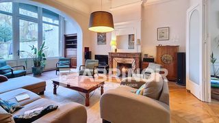  Maison � vendre 10 pi�ces 274 m�