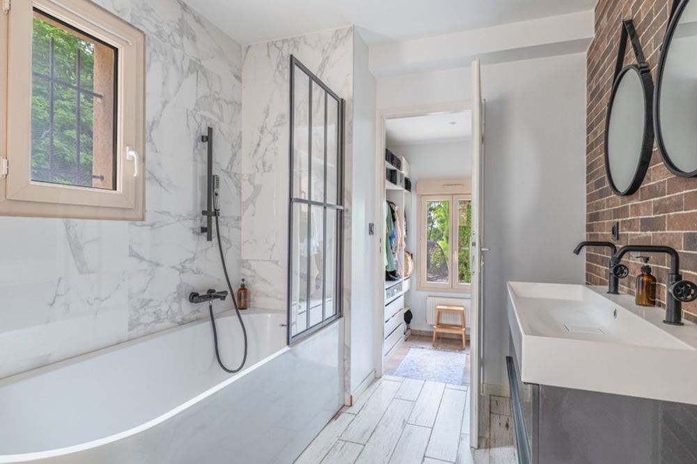 � vendre  Villa Lyon 5