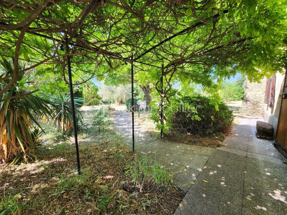 � vendre  Maison Cucuron (84160)