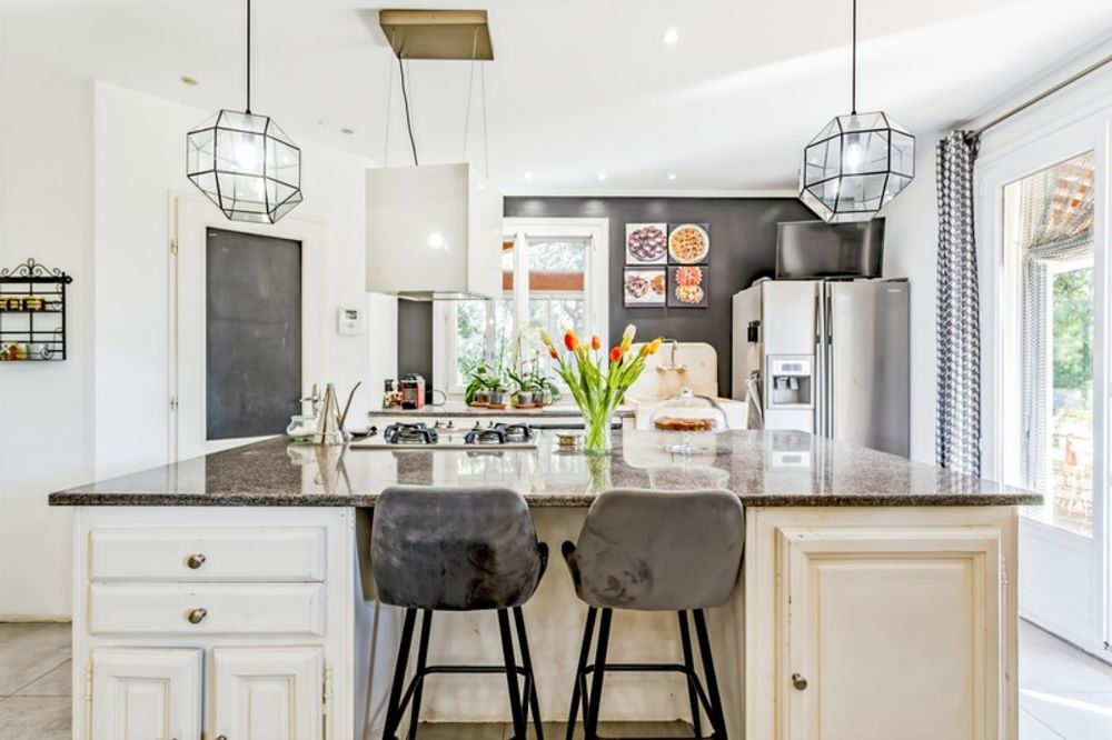 � vendre  Maison Uz�s (30700)