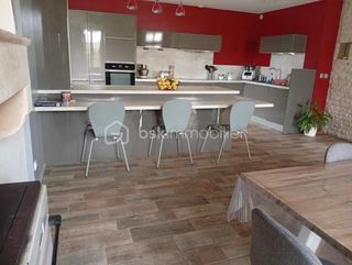  Maison � vendre 8 pi�ces 217 m�