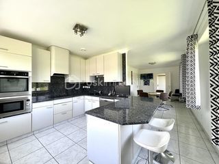  Maison � vendre 9 pi�ces 282 m�