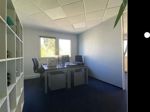 A louer, des bureaux lumineux de 59m&sup2; 2565 92190 Meudon