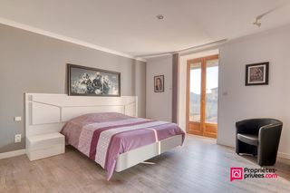  Maison � vendre 8 pi�ces 274 m�