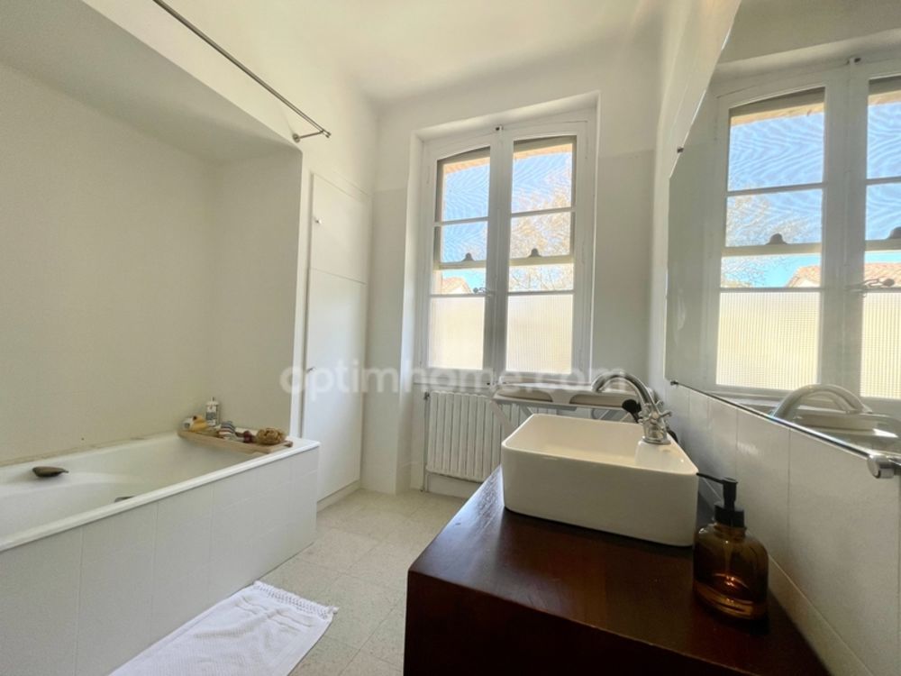 � vendre  Propri�t�/ch�teau Aigues-Mortes (30220)