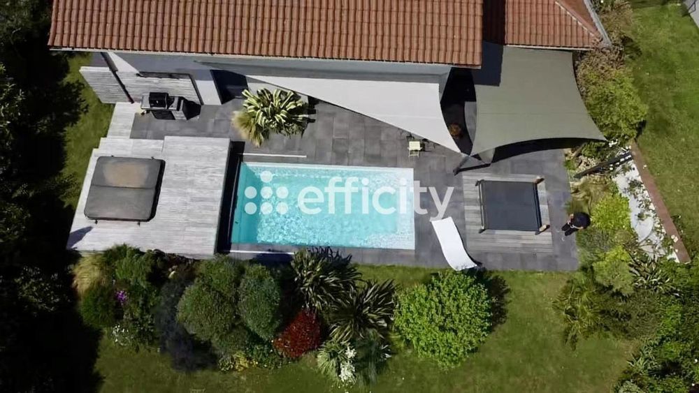 � vendre  Villa Toussieu (69780)