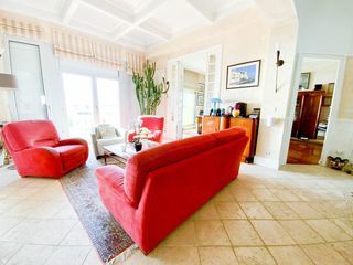  Propri�t�/ch�teau � vendre 10 pi�ces 265 m�