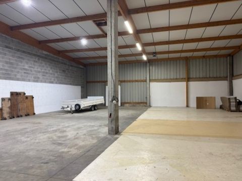 Locaux industriels de 488 m&sup2; &agrave; louer (38) 3520 38150 Chanas