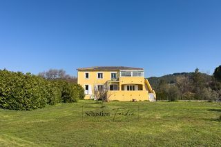  Maison � vendre 9 pi�ces 236 m�