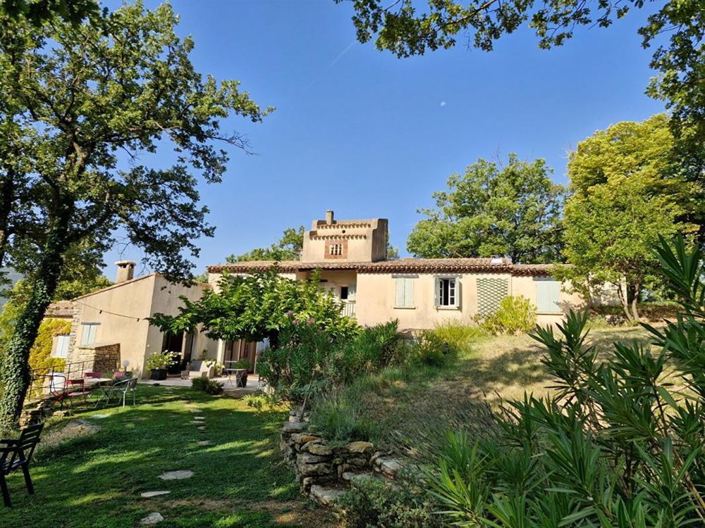 � vendre  Propri�t�/ch�teau Saint-Martin-de-Castillon (84750)