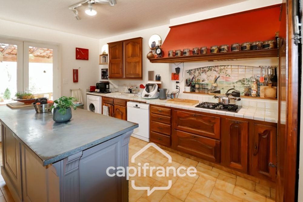 � vendre  Villa La Cadi�re-d'Azur (83740)