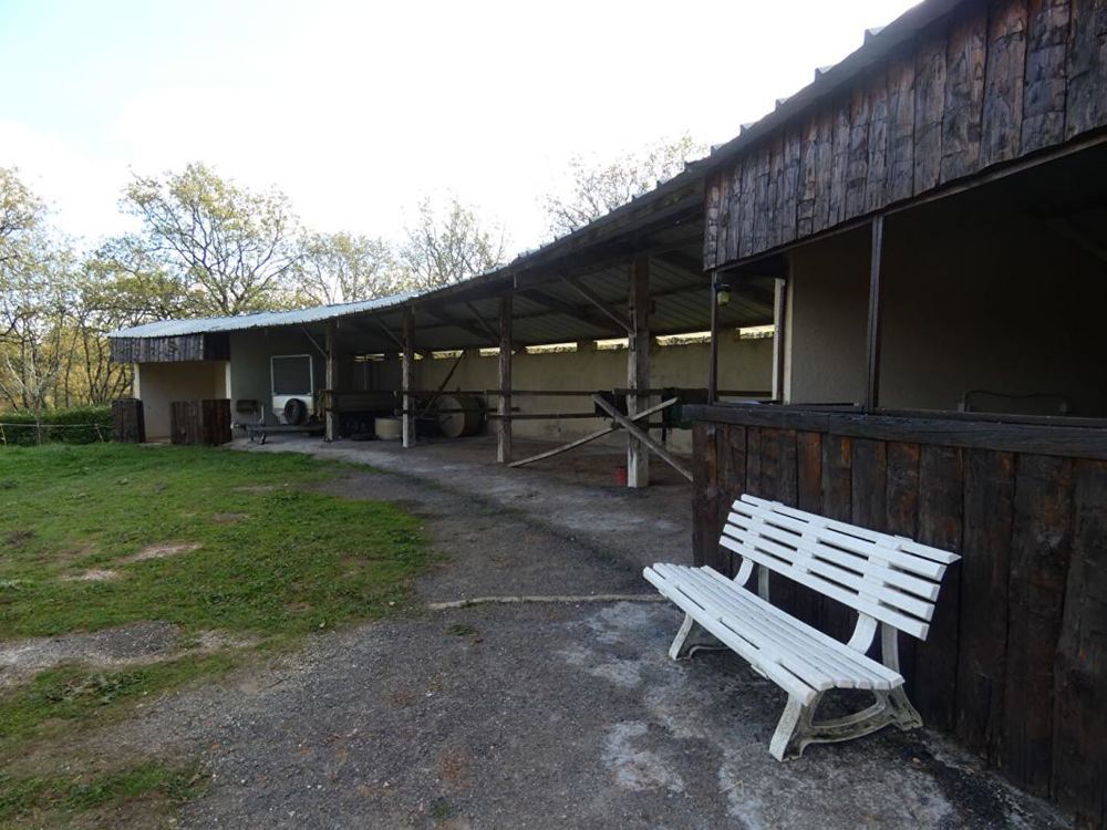 � vendre  Maison Nadaillac (24590)