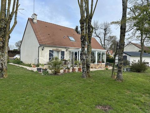   Maison spacieuse et lumineuse de 145m� avec terrasse agr�able Maison - 7 pi�ce(s) - 145 m�