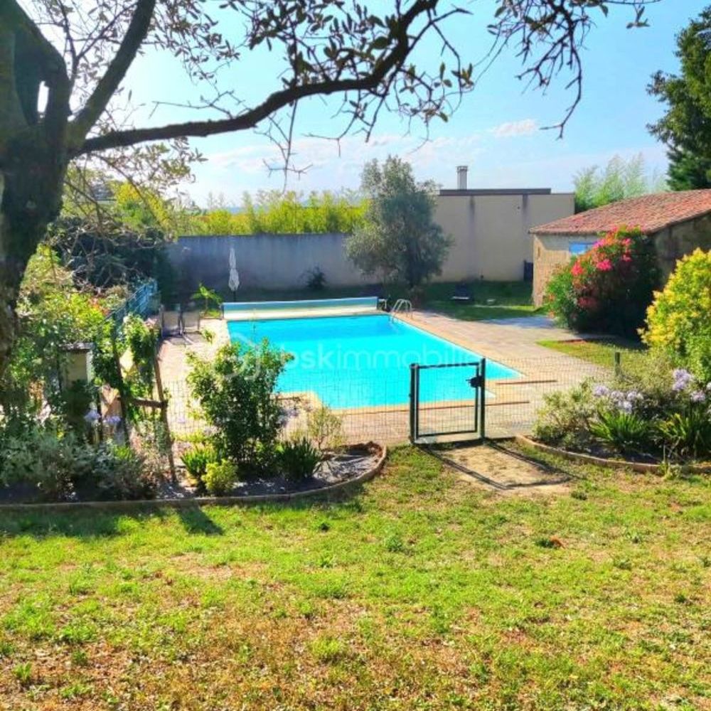 � vendre  Maison Mont�limar (26200)