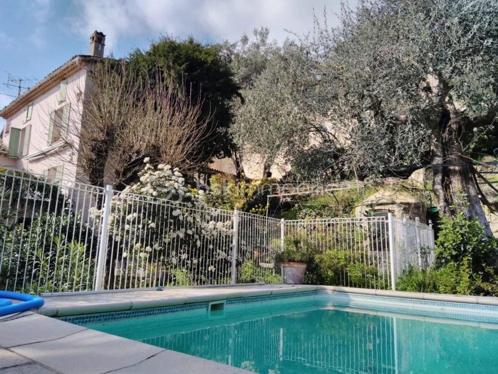 � vendre  Maison Grasse (06130)