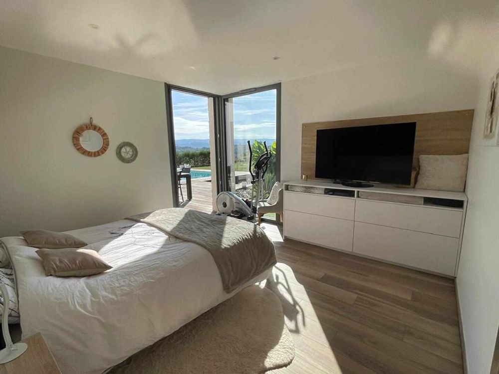 � vendre  Maison Ramasse (01250)