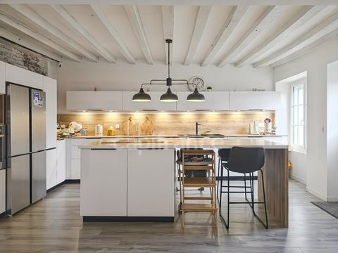   Secteur Bouloire - Ancien presbyt�re charg� d'histoire Maison - 6 pi�ce(s) - 183 m�