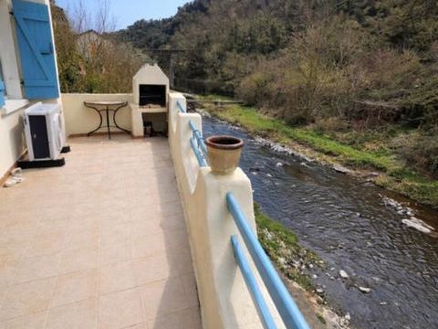   Vue dominante sur la rivi�re, calme absolu et charme de l'ancien Maison - 5 pi�ce(s) - 87 m�