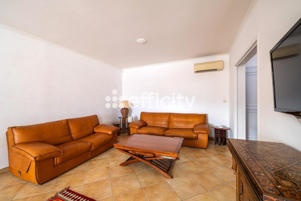 � vendre  Villa Carro (13500)