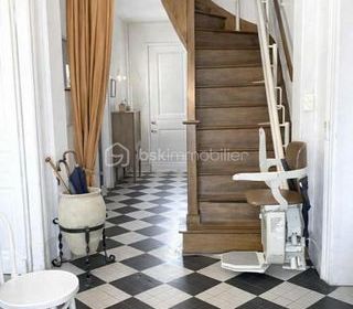  Propri�t�/ch�teau � vendre 11 pi�ces 227 m�