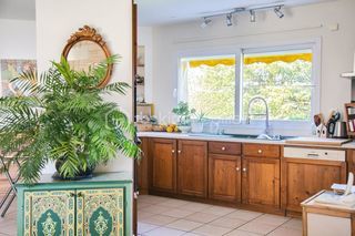  Propri�t�/ch�teau � vendre 10 pi�ces 230 m�