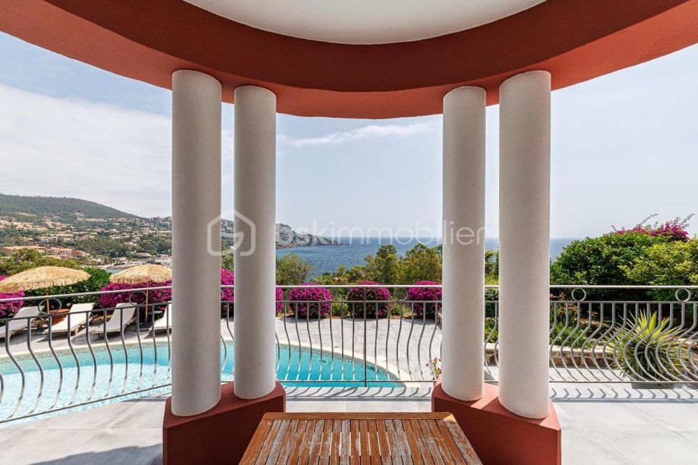 � vendre  Villa Agay (83530)