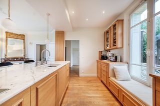  Maison � vendre 8 pi�ces 234 m�