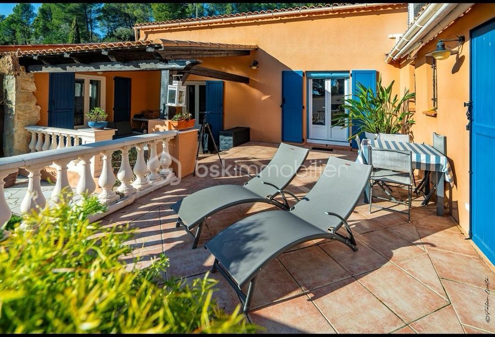 � vendre  Villa Taradeau (83460)