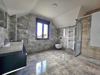  Maison � vendre 6 pi�ces 140 m�