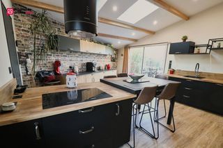  Maison � vendre 7 pi�ces 232 m�