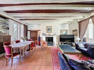  Propri�t�/ch�teau � vendre 9 pi�ces 352 m�