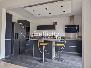  Maison � vendre 8 pi�ces 165 m�