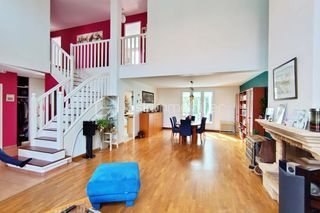  Maison � vendre 8 pi�ces 210 m�