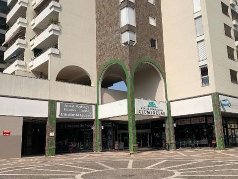 A LOUER - LOCAL COMMERCIAL 950 21000 Dijon