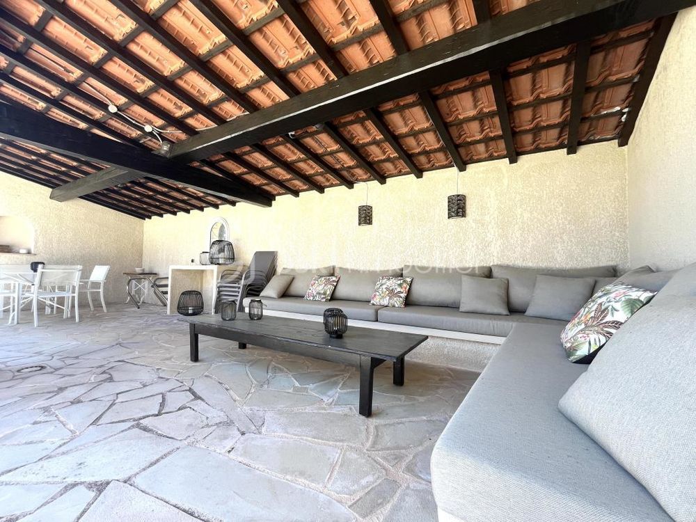 � vendre  Villa Bagnols-en-For�t (83600)