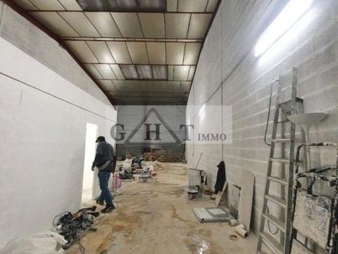 A LOUER   140 M&sup2;  ENTREPOT  A STAINS 1890 93240 Stains