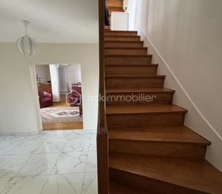  Maison � vendre 9 pi�ces 182 m�