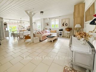  Maison � vendre 10 pi�ces 250 m�