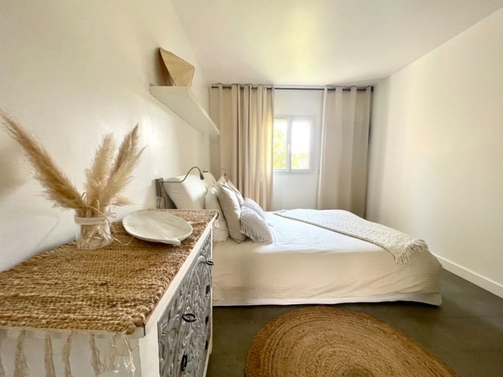 � vendre  Maison Saint-Laurent-d'Aigouze (30220)