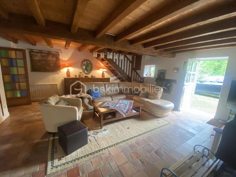   Maison en pierre avec charme de l'ancien � 145 m� habitables � Secteur de St Lyphard situ� plus proche du bourg de La Madeleine Maison - 6 pi�ce(s) - 145 m�